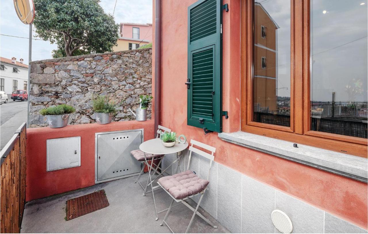 Beautiful Apartment In Pitelli -Sp- With Kitchen La Spezia Exterior photo